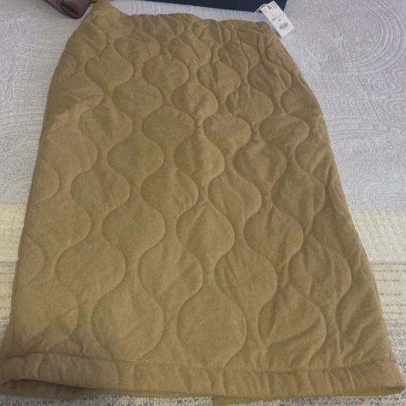 Zara Khaki Color Quilted Midi Skirt - Picture 5 of 7